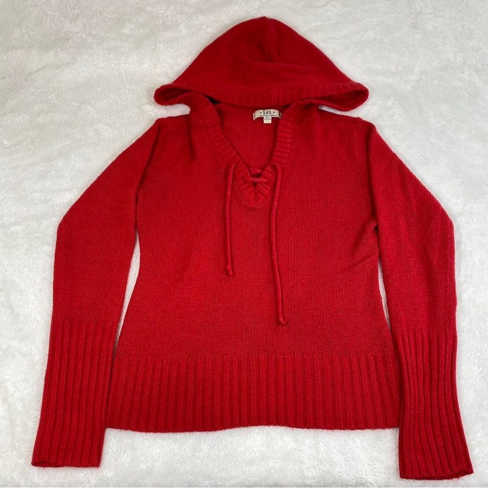 Reposh!! Super cute, but unfortunately didn’t fit :( it’s in great condition<3